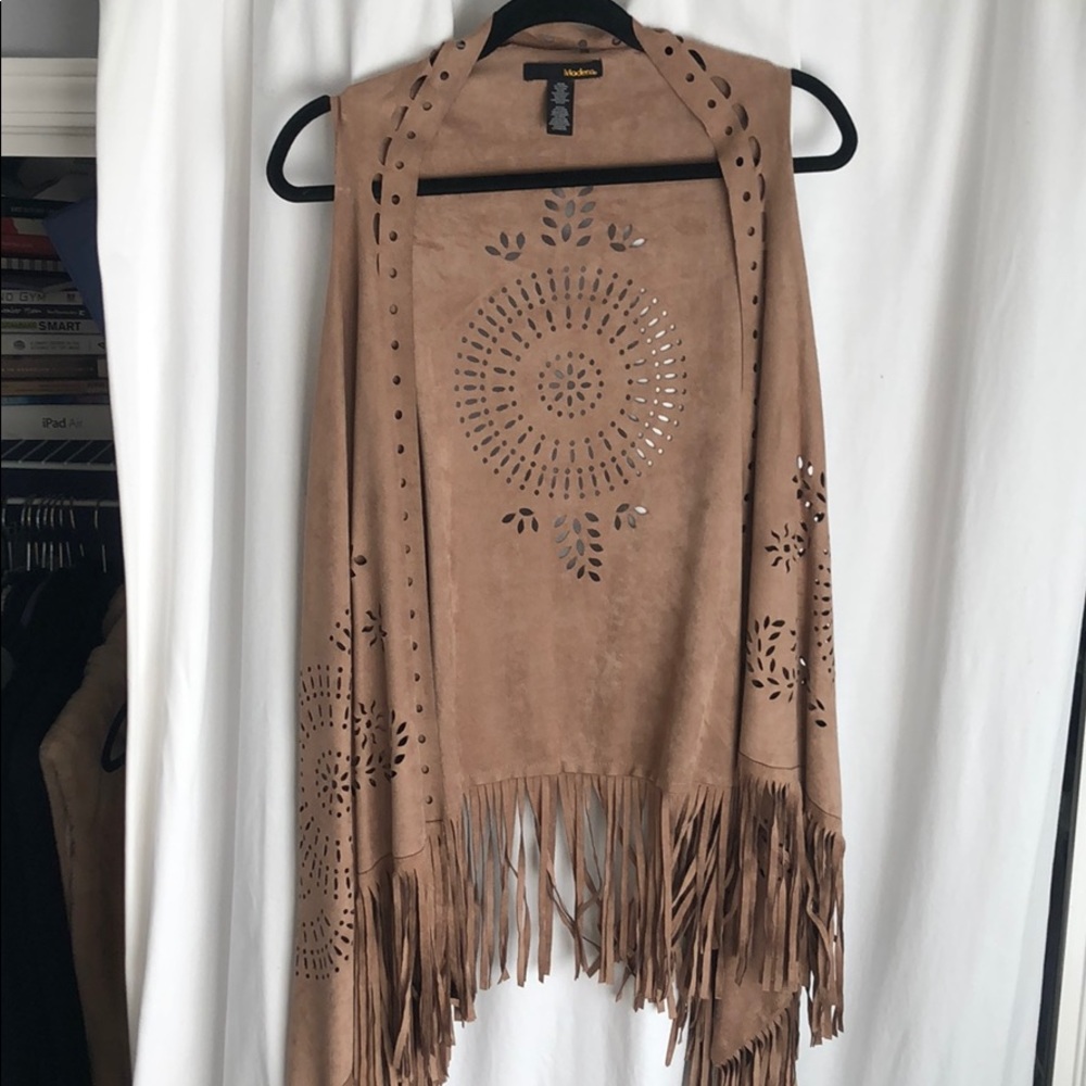 Brown sleeveless cover (vest)